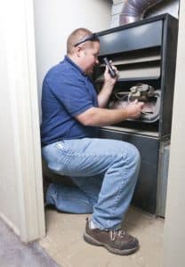 furnace-technician-maintenance-check